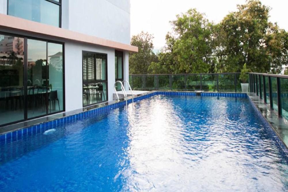 B2 South Pattaya Premier Hotel Экстерьер фото