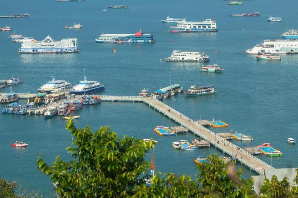 B2 South Pattaya Premier Hotel Экстерьер фото