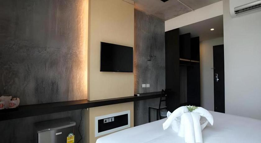 B2 South Pattaya Premier Hotel Экстерьер фото