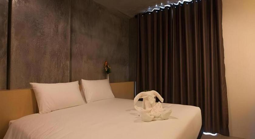 B2 South Pattaya Premier Hotel Экстерьер фото