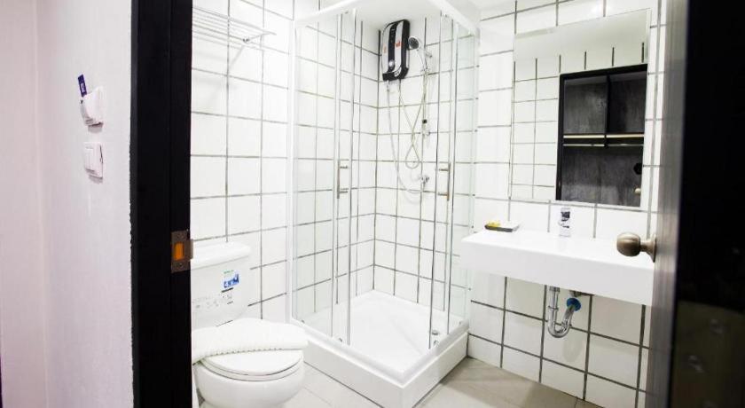 B2 South Pattaya Premier Hotel Экстерьер фото